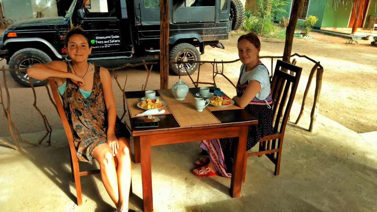Greenwood Hotel Sigiriya Buitenkant foto